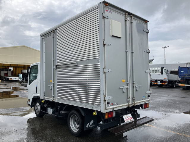 いすゞエルフアルミバン小型（2t・3t）[写真04]