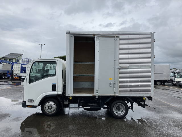 いすゞエルフアルミバン小型（2t・3t）[写真06]