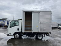 いすゞエルフアルミバン小型（2t・3t）[写真07]