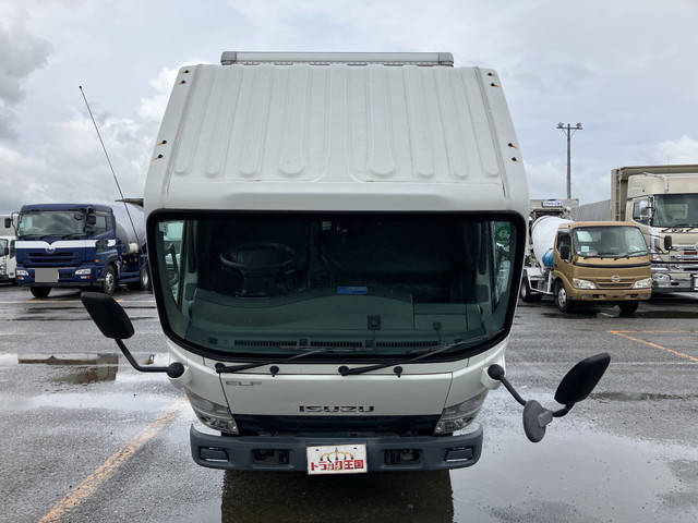 いすゞエルフアルミバン小型（2t・3t）[写真09]