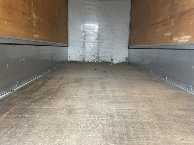 三菱ふそうキャンターアルミウイング小型（2t・3t）[写真04]