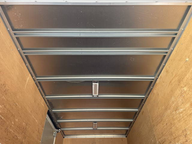 日野デュトロアルミバン小型（2t・3t）[写真12]