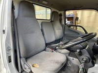 日野デュトロ平ボディ小型（2t・3t）[写真29]