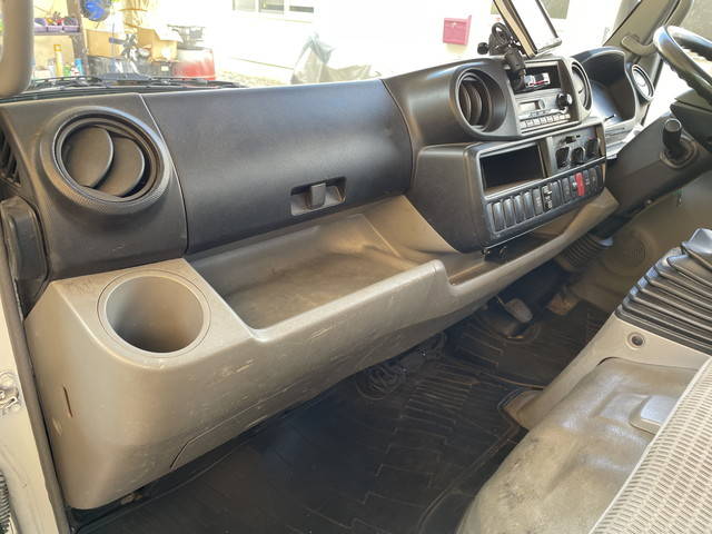 日野デュトロ平ボディ小型（2t・3t）[写真31]