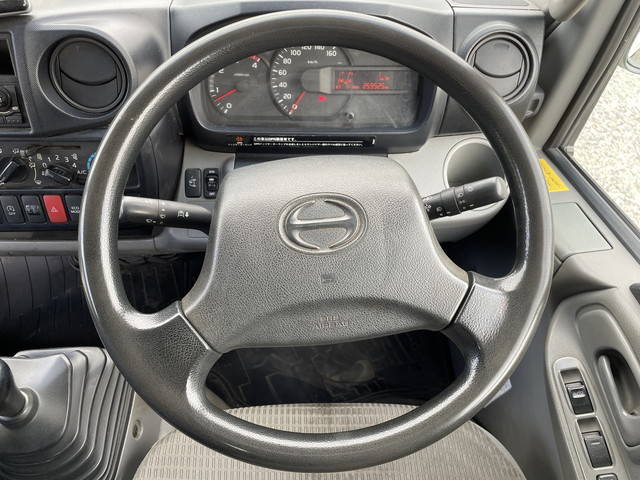 日野デュトロ平ボディ小型（2t・3t）[写真35]