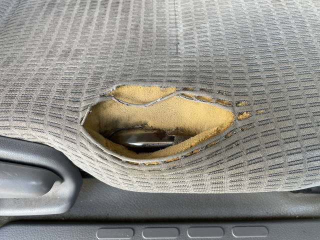 日野デュトロ平ボディ小型（2t・3t）[写真37]