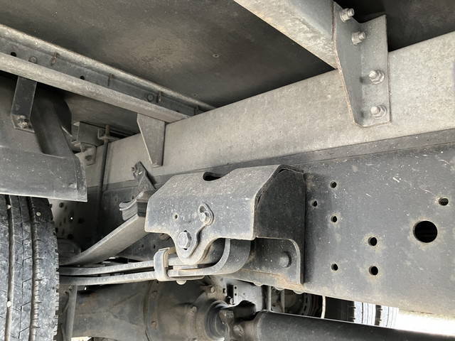 日野デュトロアルミバン小型（2t・3t）[写真27]