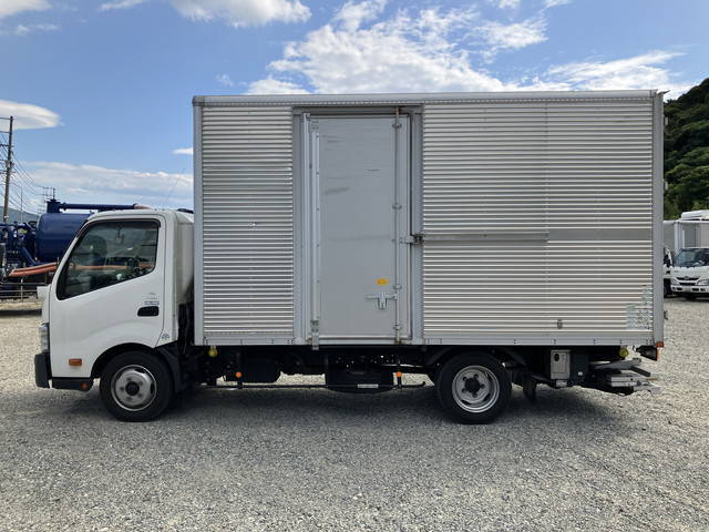 日野デュトロアルミバン小型（2t・3t）[写真05]