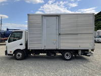 日野デュトロアルミバン小型（2t・3t）[写真06]