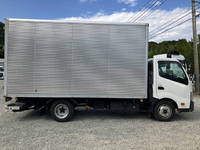 日野デュトロアルミバン小型（2t・3t）[写真08]