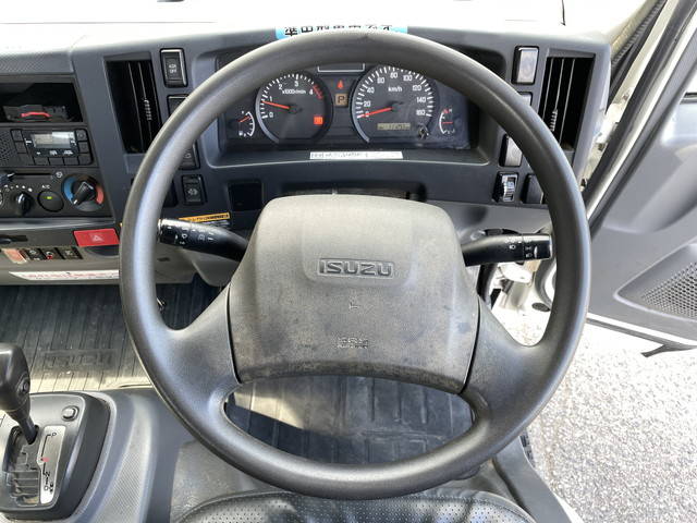 いすゞエルフクレーン4段小型（2t・3t）[写真37]