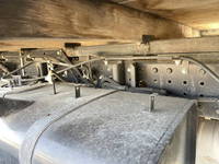 三菱ふそうキャンター平ボディ小型（2t・3t）[写真24]