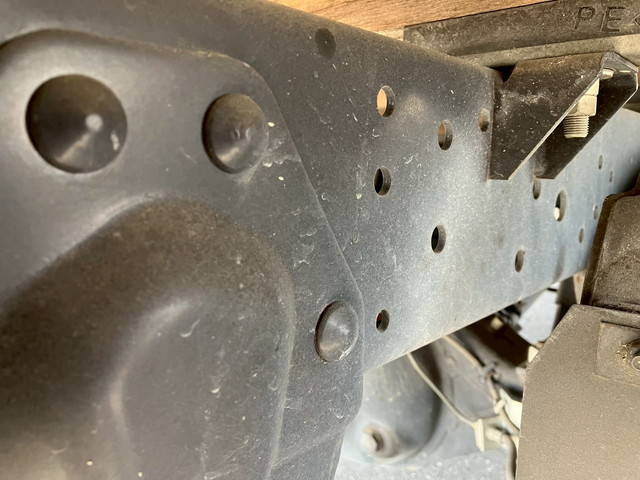 いすゞエルフ平ボディ小型（2t・3t）[写真24]