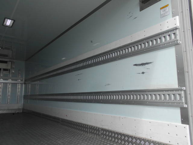 日野レンジャー冷凍車（冷蔵車）中型（4t）[写真12]