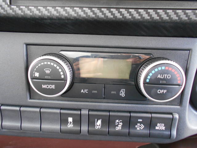 日野レンジャー冷凍車（冷蔵車）中型（4t）[写真31]