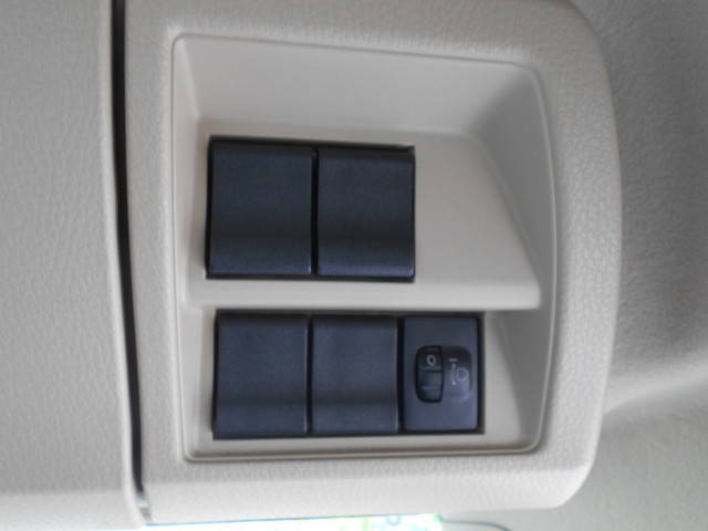 日野レンジャー冷凍車（冷蔵車）中型（4t）[写真36]