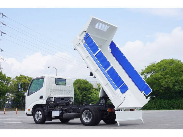 日野デュトロダンプ小型（2t・3t）[写真02]