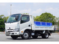 日野デュトロダンプ小型（2t・3t）[写真03]