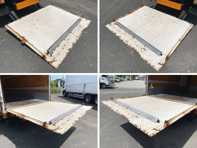 いすゞエルフパネルバン小型（2t・3t）[写真12]