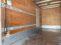 いすゞエルフパネルバン小型（2t・3t）[写真16]