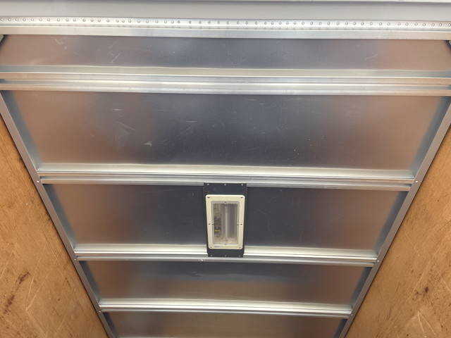 いすゞエルフパネルバン小型（2t・3t）[写真17]