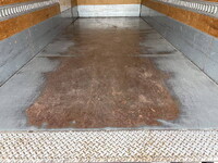 いすゞエルフパネルバン小型（2t・3t）[写真19]