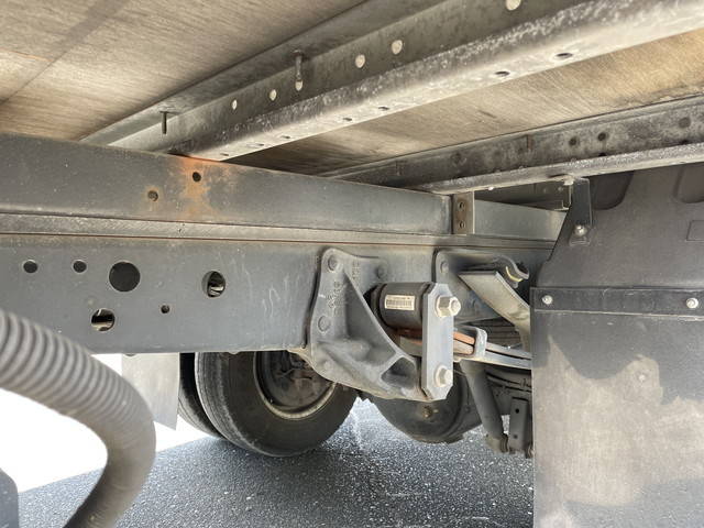 いすゞエルフパネルバン小型（2t・3t）[写真22]