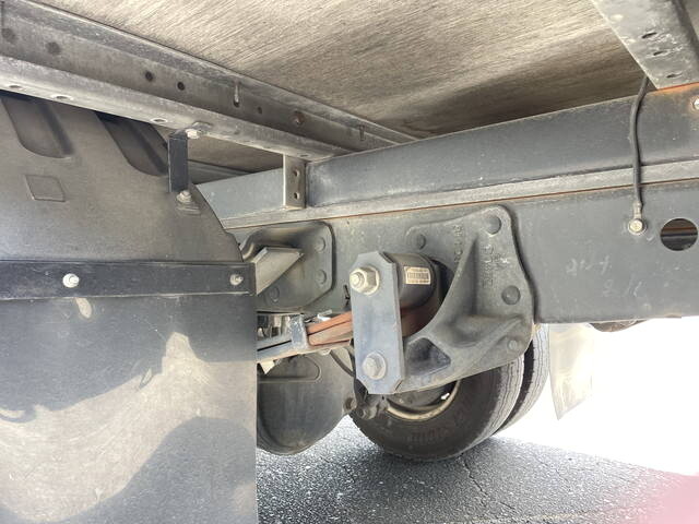 いすゞエルフパネルバン小型（2t・3t）[写真24]