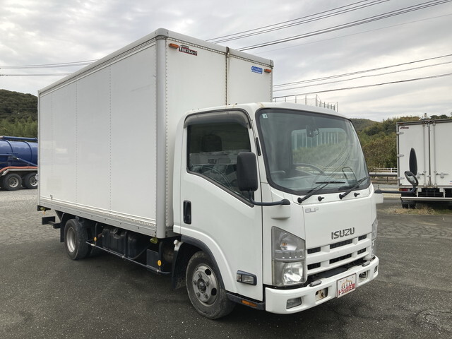 いすゞエルフパネルバン小型（2t・3t）[写真03]