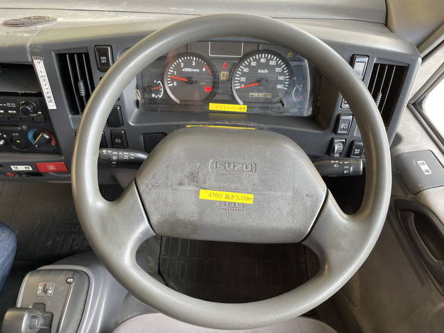 いすゞエルフパネルバン小型（2t・3t）[写真35]