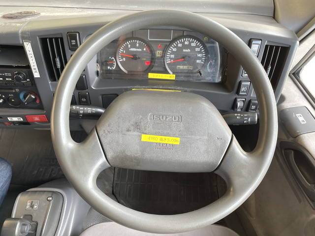 いすゞエルフパネルバン小型（2t・3t）[写真35]