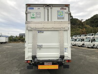 いすゞエルフパネルバン小型（2t・3t）[写真09]