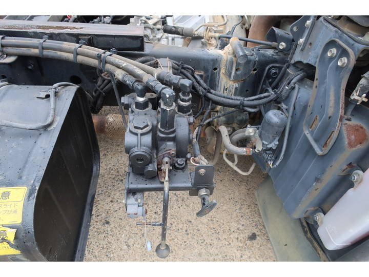 日野デュトロローダーダンプ小型（2t・3t）[写真14]