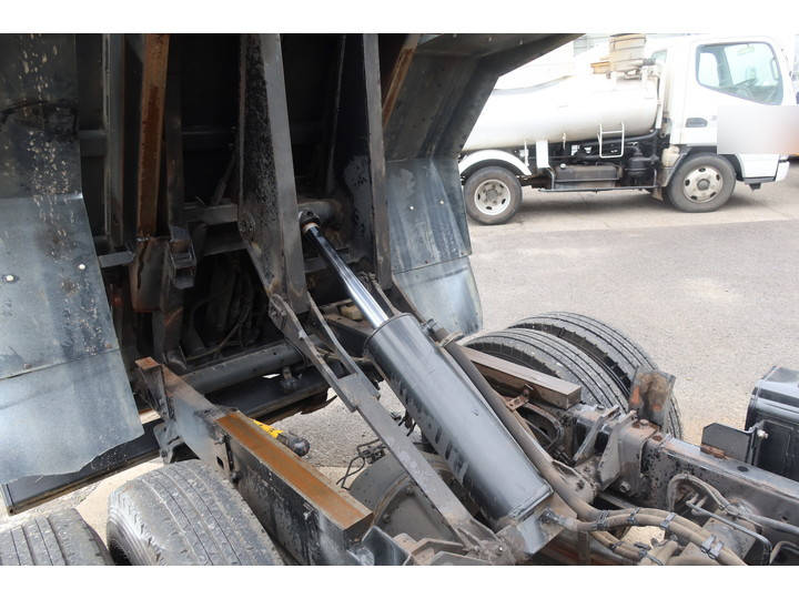 日野デュトロローダーダンプ小型（2t・3t）[写真15]