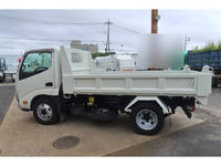 日野デュトロローダーダンプ小型（2t・3t）[写真08]