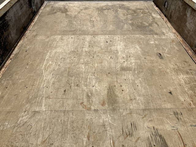 いすゞエルフクレーン4段小型（2t・3t）[写真14]