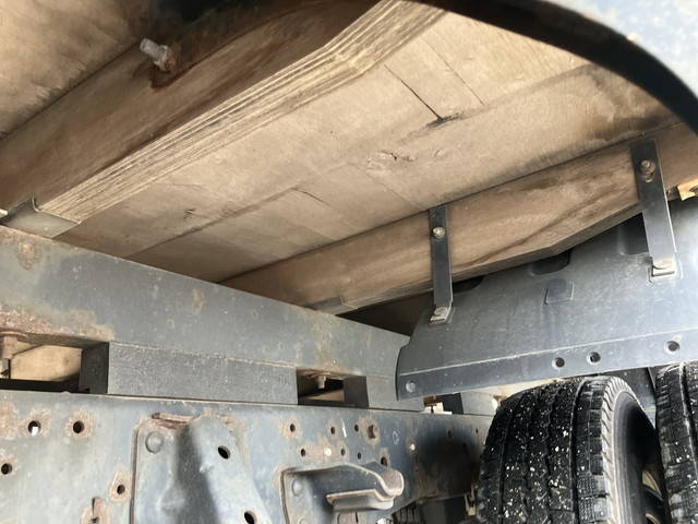 いすゞエルフクレーン4段小型（2t・3t）[写真28]