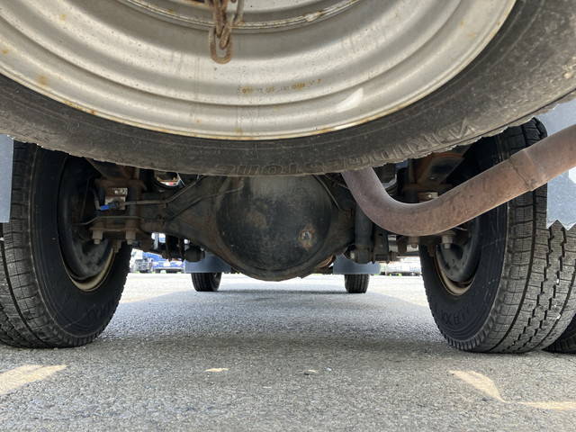 いすゞエルフクレーン4段小型（2t・3t）[写真29]