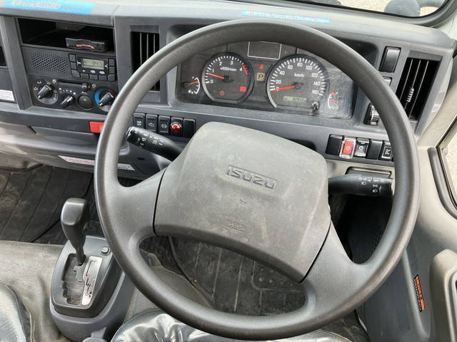 いすゞエルフクレーン4段小型（2t・3t）[写真36]