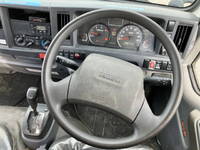 いすゞエルフクレーン4段小型（2t・3t）[写真37]