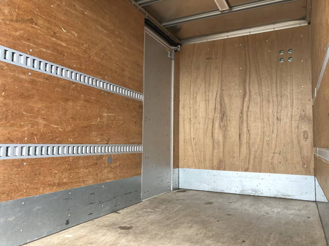 いすゞエルフアルミバン小型（2t・3t）[写真13]