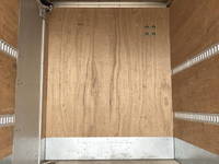 いすゞエルフアルミバン小型（2t・3t）[写真15]