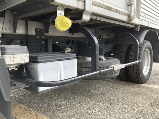 いすゞエルフアルミバン小型（2t・3t）[写真19]