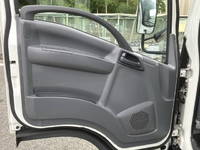 いすゞエルフアルミバン小型（2t・3t）[写真31]