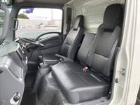 いすゞエルフアルミバン小型（2t・3t）[写真33]