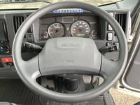 いすゞエルフアルミバン小型（2t・3t）[写真36]