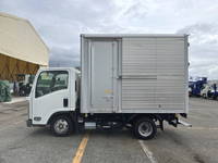 いすゞエルフアルミバン小型（2t・3t）[写真06]