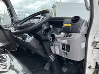 三菱ふそうキャンターセーフティローダー小型（2t・3t）[写真32]