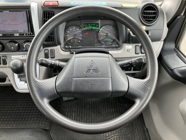 三菱ふそうキャンターセーフティローダー小型（2t・3t）[写真33]