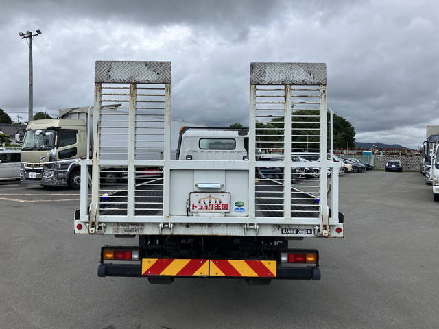 三菱ふそうキャンターセーフティローダー小型（2t・3t）[写真09]